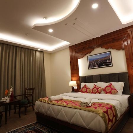 Hotel The Grand Khasdan เลห์ ภายนอก รูปภาพ