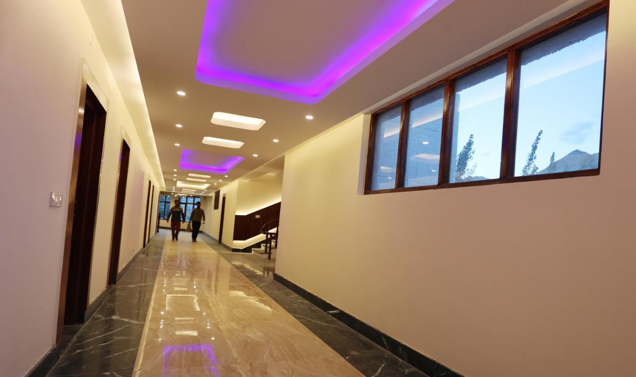 Hotel The Grand Khasdan เลห์ ภายนอก รูปภาพ