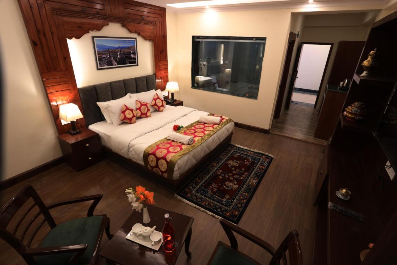 Hotel The Grand Khasdan เลห์ ภายนอก รูปภาพ