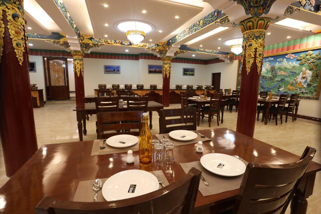 Hotel The Grand Khasdan เลห์ ภายนอก รูปภาพ