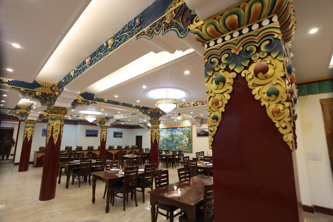 Hotel The Grand Khasdan เลห์ ภายนอก รูปภาพ
